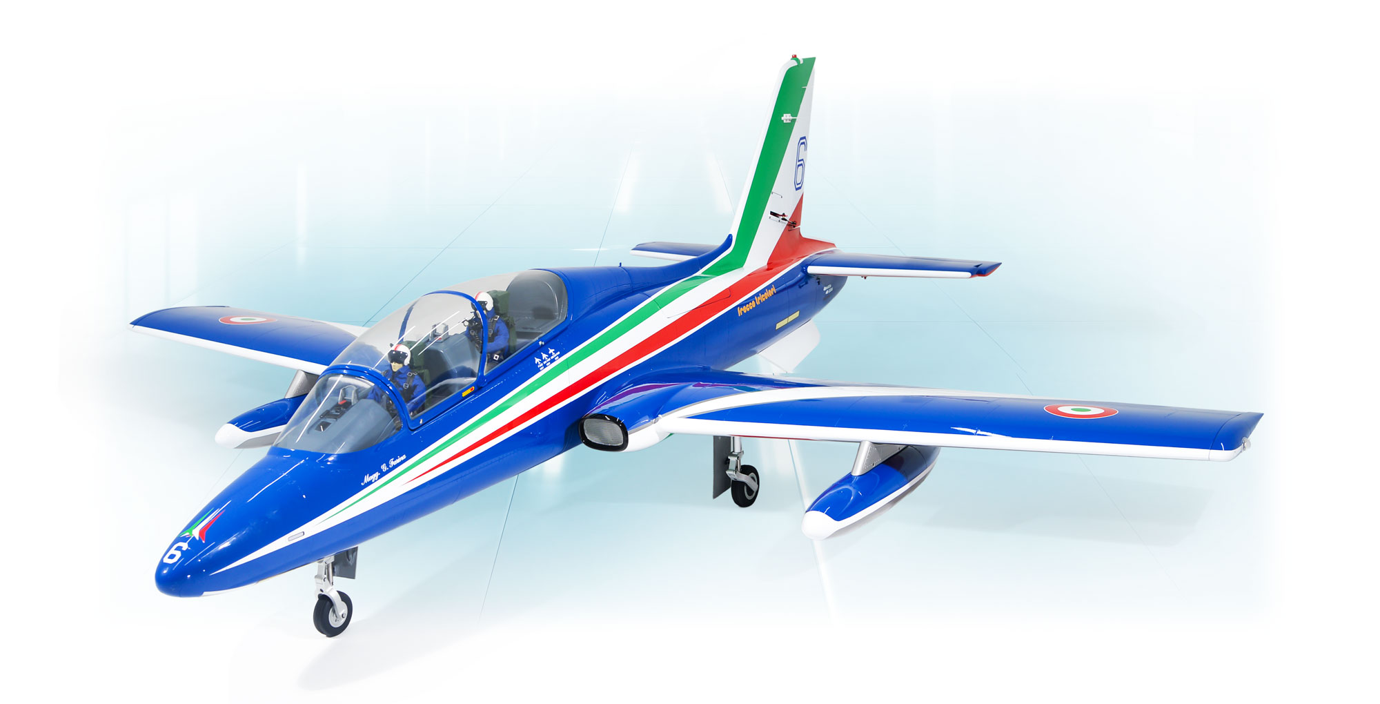 PH240B-AERMACCHI MB-339 BLUE 106’’ 160N - 200N W/Electric Retract ARF Composite